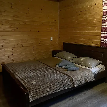 Khatky Na Penkakh Guest house