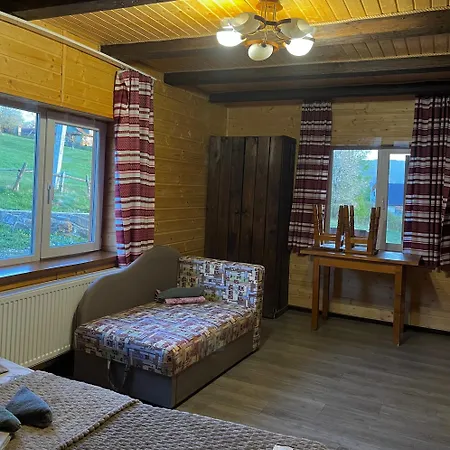 Guest house Khatky Na Penkakh 3*