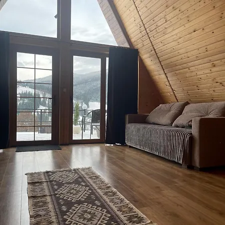 Casa de hóspedes Khatky Na Penkakh 3*